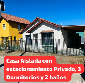 Casa Park, CASA COMPLETA con 3 habitaciones, AIRE ACONDICIONADO Y CALEFACCION SPLIT, 2 BAÑOS Y ESTACIONAMIENTO PRIVADO A 5 MINUTOS DE BY PASS A SANTIAGO Y A 5 MINUTOS DEL HOSPITAL